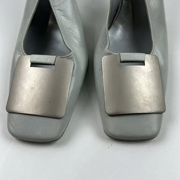 Vintage Charles Jourdan Paris Women's Silver Slingback with Lucite Heels