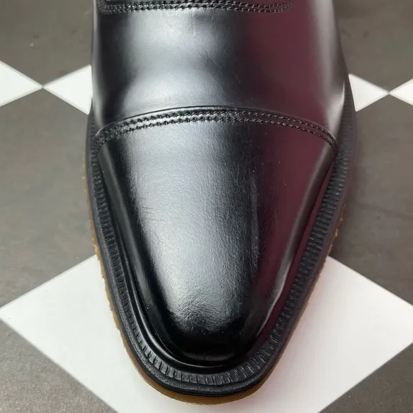 Vintage Dr. Martens Black Smooth Leather 5 Eye Point Toe Oxfords UK 6
