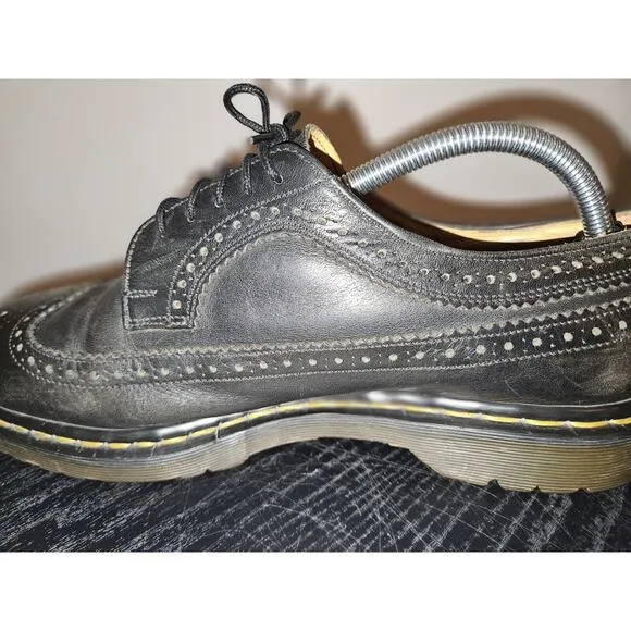 Vintage Dr Martens Mens 10-10.5 Leather Brogue Wingtip Oxfords Made in England