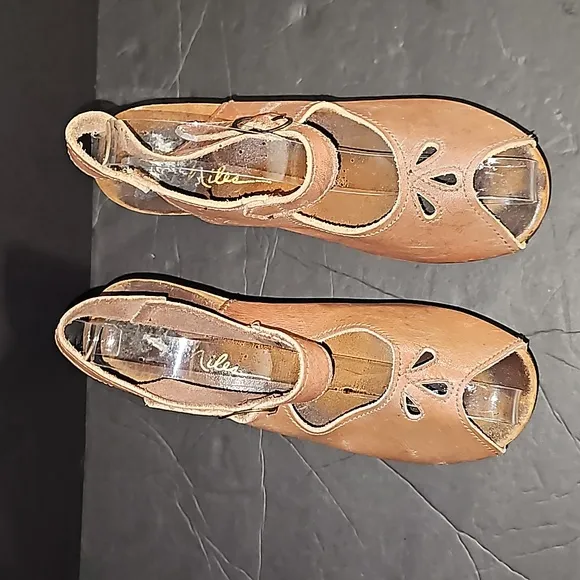 Vintage Hippie Woodstock Disco 60's-70's Wooden Platform Leather Upper Clogs 9?