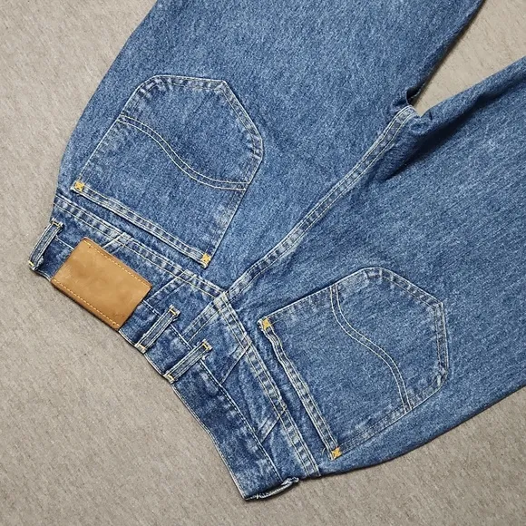 Vintage Lee High Rise Relaxed Baggy Tapered Leg &quot;Mom&quot; Jeans