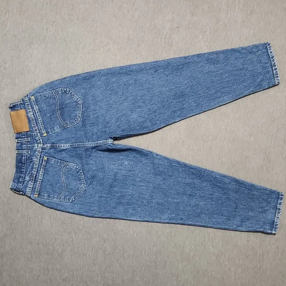 Vintage Lee High Rise Relaxed Baggy Tapered Leg &quot;Mom&quot; Jeans