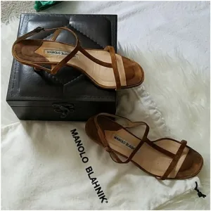 Vintage Manolo Blahnik strappy tan brown suede t strap ankle strap kitten heels
