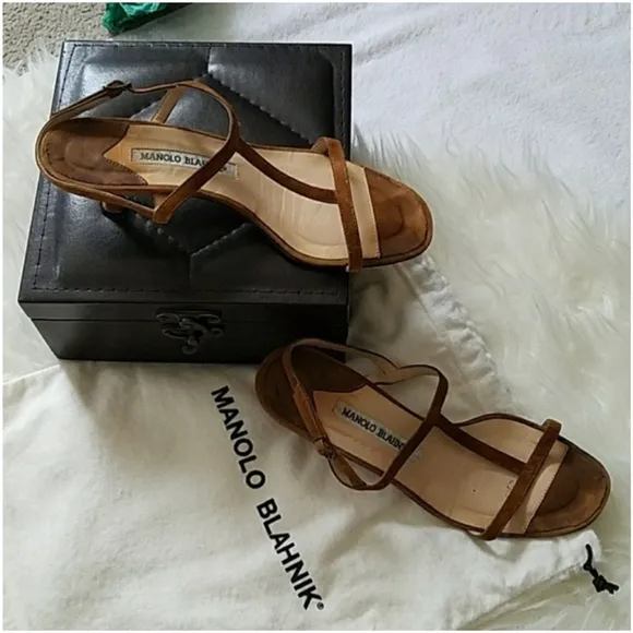 Vintage Manolo Blahnik strappy tan brown suede t strap ankle strap kitten heels