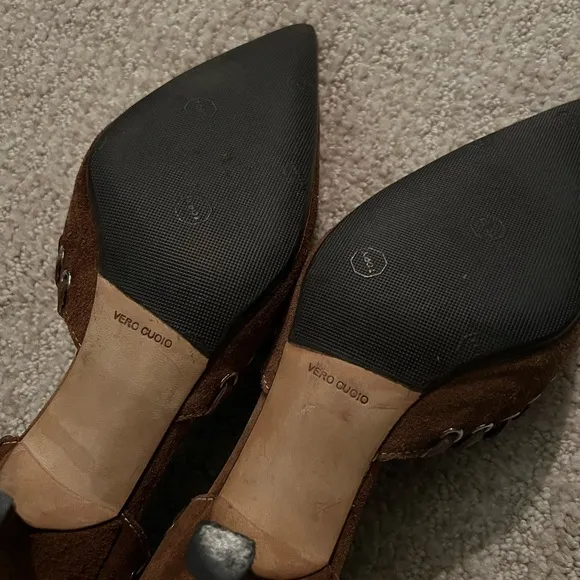Vintage Prada brown suede point kitten heels