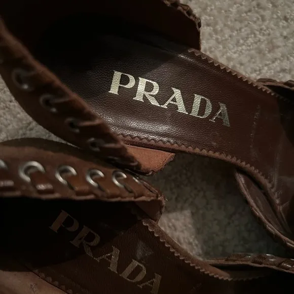 Vintage Prada brown suede point kitten heels