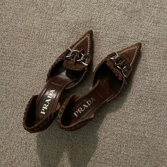 Vintage Prada brown suede point kitten heels