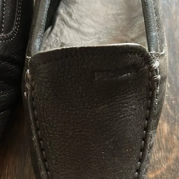 Vintage Prada Leather Loafer w Kitten Heel, size 7