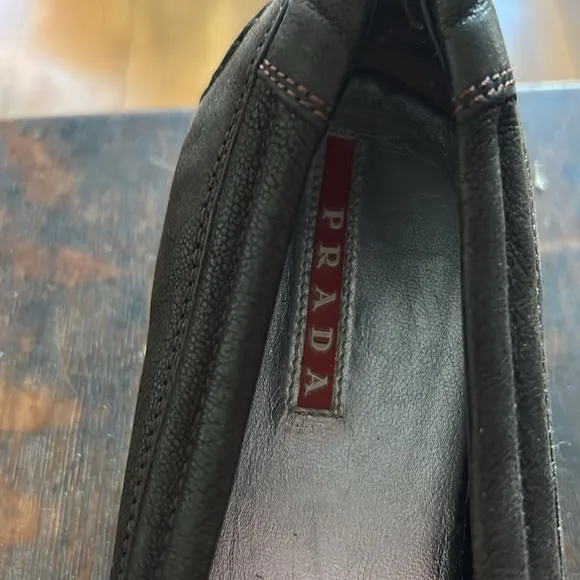 Vintage Prada Leather Loafer w Kitten Heel, size 7