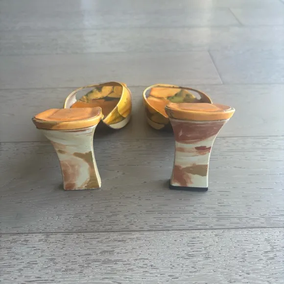 Vintage Via Spiga Yellow Mules Sandals