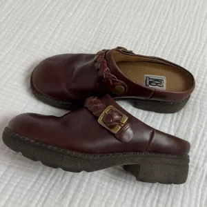 Vintage Y2K KB &amp; Company Brown Leather Slip On Clogs Size 7 Boho Retro Comfort