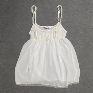 Vintage Y2K Victoria's Secret Lacey White &amp; Cream Lingerie Chemise Slip Tank Top