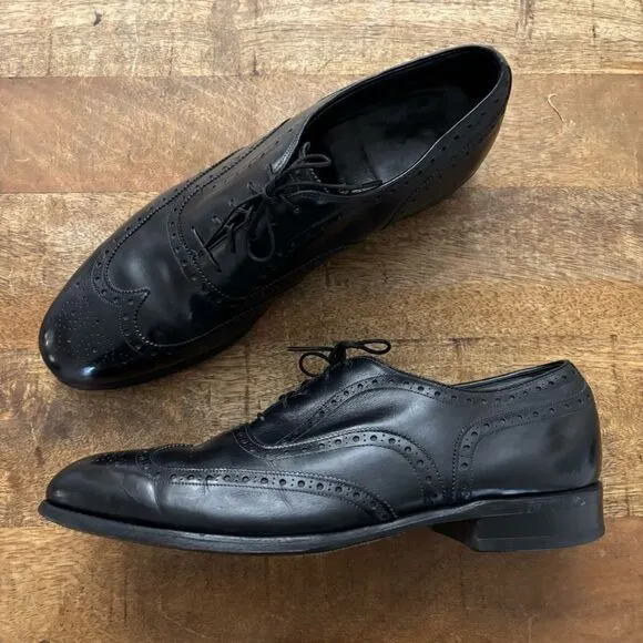 Vintage Johnston &amp; Murphy Aristocrat punched wingtip lace oxfords 11 C narrow