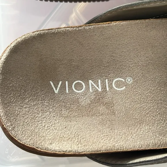 VIONIC Ambrosia Gray light Charcoal Leather Sueded Slip on flat Clogs Size 9.5