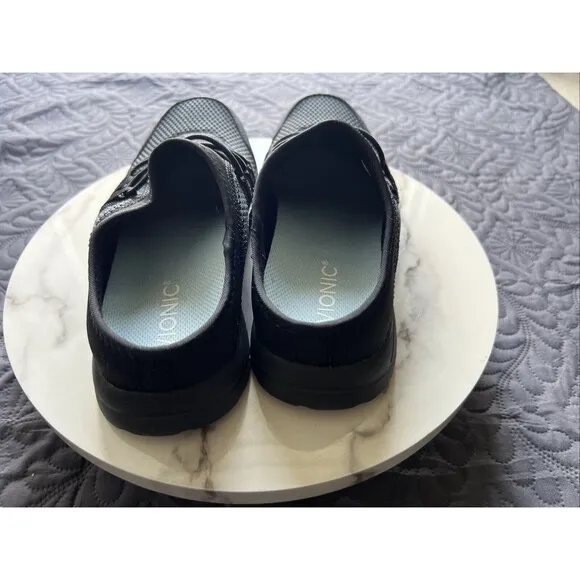 Vionic Black Mesh Slip-On Sneaker Mules Maven Comfort 8.5M Bungee Chic NWOT