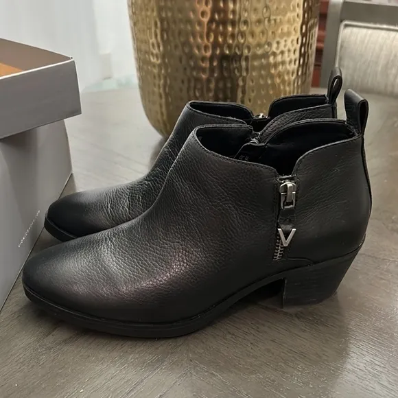 Vionic Cecily Women's Ankle Heeled Boot WATERPROOF (WIDE)