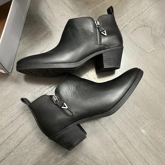 Vionic Cecily Women's Ankle Heeled Boot WATERPROOF (WIDE)