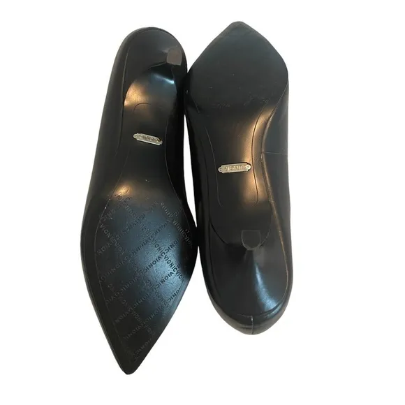 Vionic‎ Josie Black Pump, Size 6.5