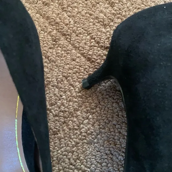 VIONIC KITTEN HEELS SUEDE TORTOISE STRAP SIZE 8 1/2 NEW