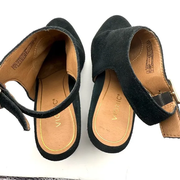 Vionic Perk Lacey Tortoise and Black Suede Slingback Block Heel Bootie 9
