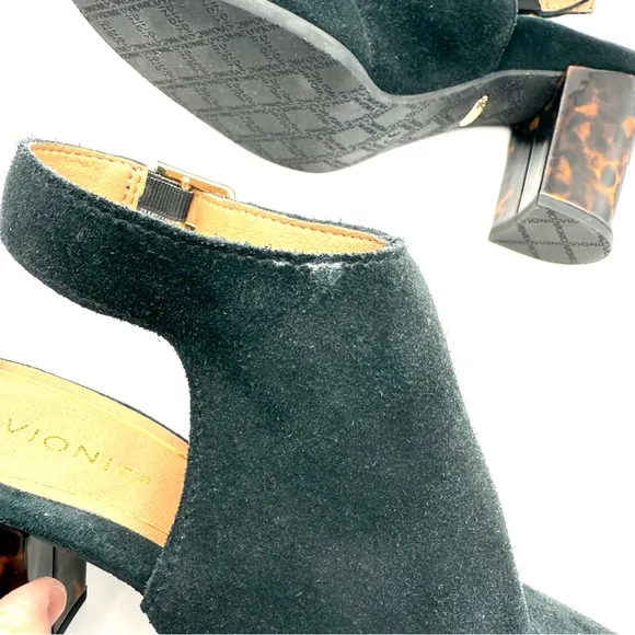 Vionic Perk Lacey Tortoise and Black Suede Slingback Block Heel Bootie 9