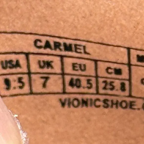 Vionic Shoes Womens Size 9.5 Black Leather Carmel Block Heel Slip On Pumps NWOT