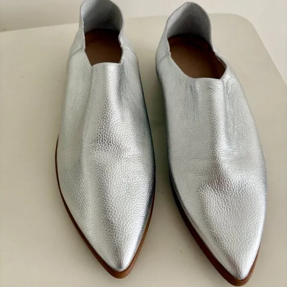 Vision Quest Babos Leather Shoes | Silver | Size 9.5 | Like New 👟✨