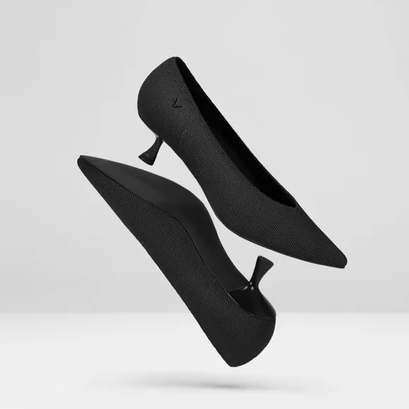 VIVAIA Pointed-Toe Kitten Heels (pre-loved)