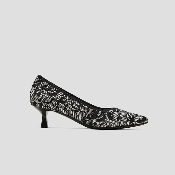 VIVAIA Pointed-Toe Kitten Heels (Scarlett) EU/37.5 US/7