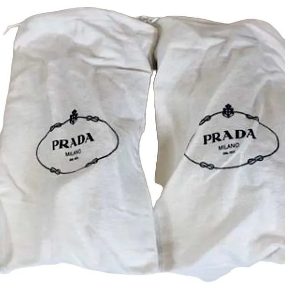 VNTG Prada Vernice Black Patent Leather Kitten Heels  IOB — SZ‎ US 6 / EU 36