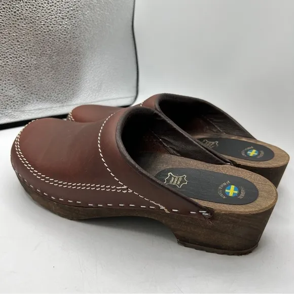 Vollsjo Women's Genuine Leather Wooden Clogs