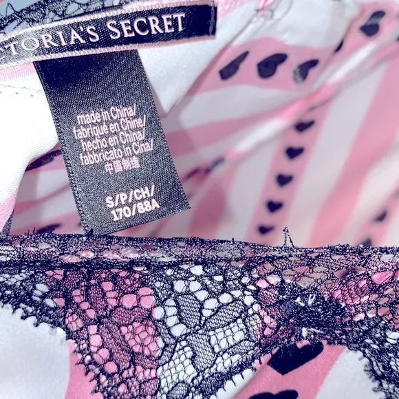 VS Slip Small Very Sexy  Satin with Heart Print Small