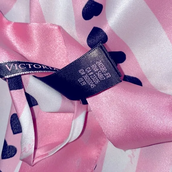 VS Very Sexy Short Satin Kimono with Vertical Heart Print Pink Stripe XS/Small