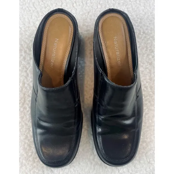 (VTG) NATURALIZER • Classic Black Leather Mules