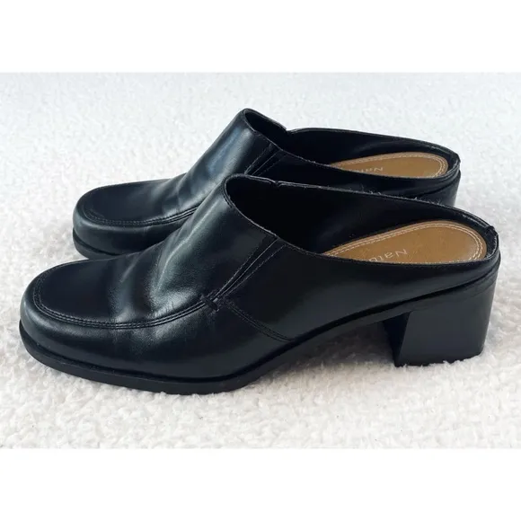 (VTG) NATURALIZER • Classic Black Leather Mules