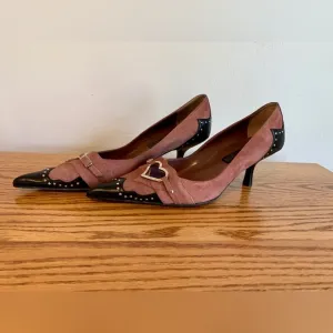 VTG y2k Steve Madden Kitten Heels Leather Suede Pink Stud Heart 9 Point Buckle