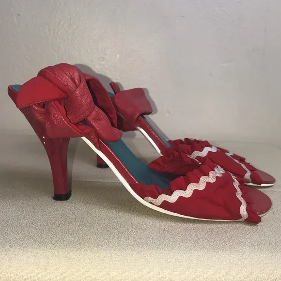 VTG,Red Kitten Heels by Irregular Choice Size 38