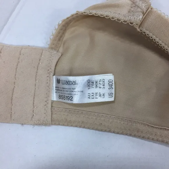 Wacoal Basic Beauty Full-Figure Underwire Bra 34DD Sand