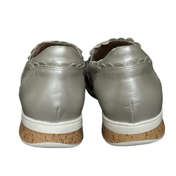 Walking Cradles  Delta Silver Wedge Slip-On Sneaker Size 7.5 Wide