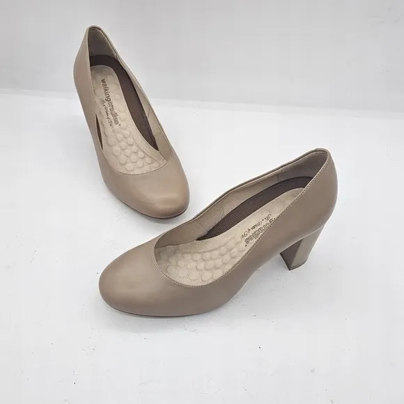 Walking Cradles Mattise Nude Leather Pumps Size 10 Wide