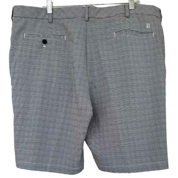 Walter Hagen Performance 11 Golf Shorts Houndstooth Check Black Grey Size 42