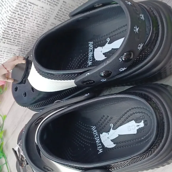 Wednesday Stomp Crocs Clogs NWT