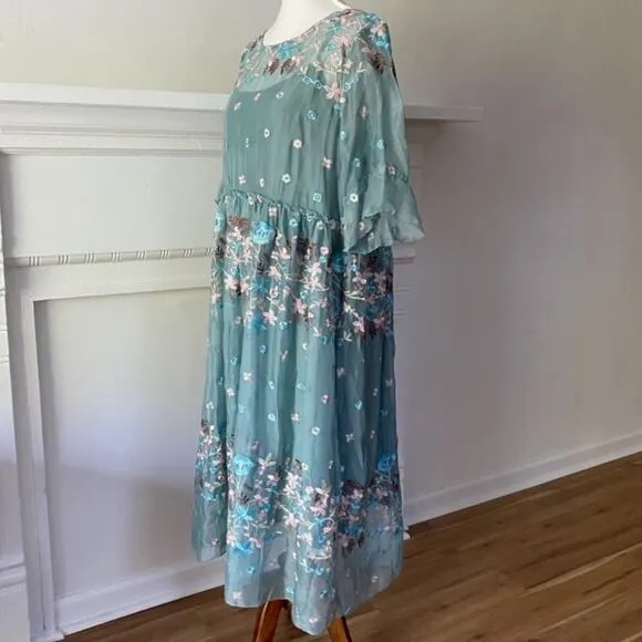 Whimsical Embroidered One Size Plus Size Boho Dress Flare Sleeve Floral XL 1X