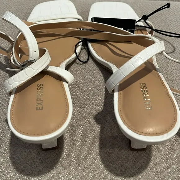 White kitten, heel lace up, wraparound