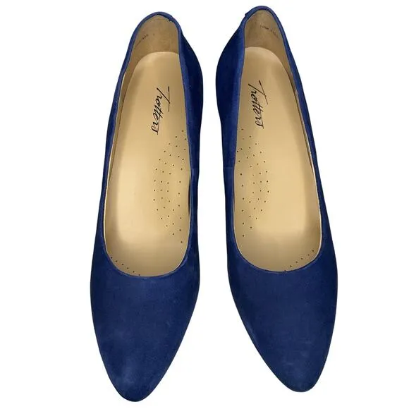 Womans trotters kiera kitten heel pumps in navy suede size 10M