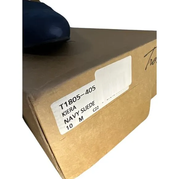 Womans trotters kiera kitten heel pumps in navy suede size 10M