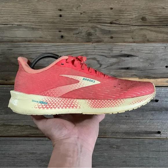 Women Brooks Hyperion Tempo Hot Coral Road Running Shoes Sneakers