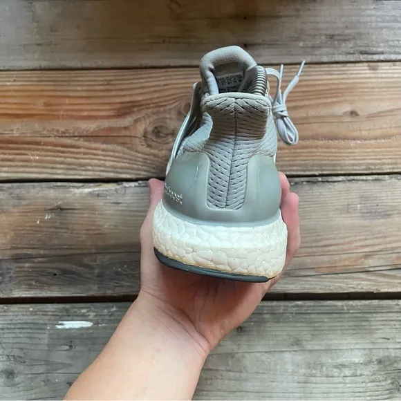 Women Size 10.5/Sz 9 Men adidas UltraBoost 1.0 Limited Silver Metallic Running