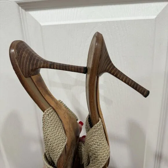 Women’s Authentic GUCCI 1990s Kitten Heels Boho Size 37c Size US 7 RARE