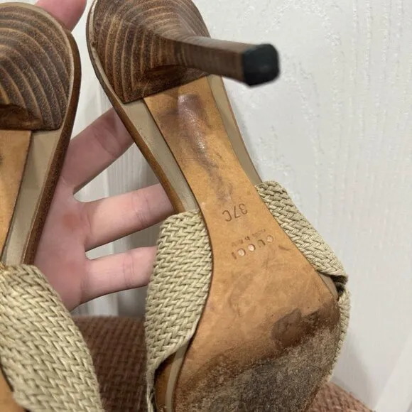 Women’s Authentic GUCCI 1990s Kitten Heels Boho Size 37c Size US 7 RARE